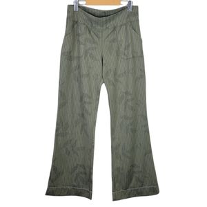 Lululemon Wide Leg Leaf Print Pants 8/10